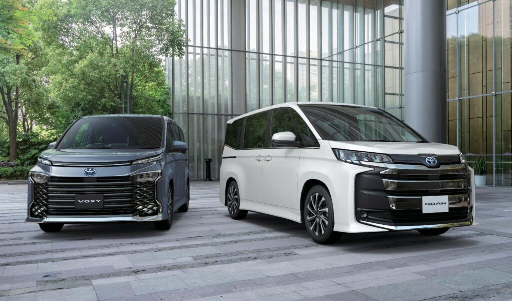 ノア・ヴォクシー(90系)